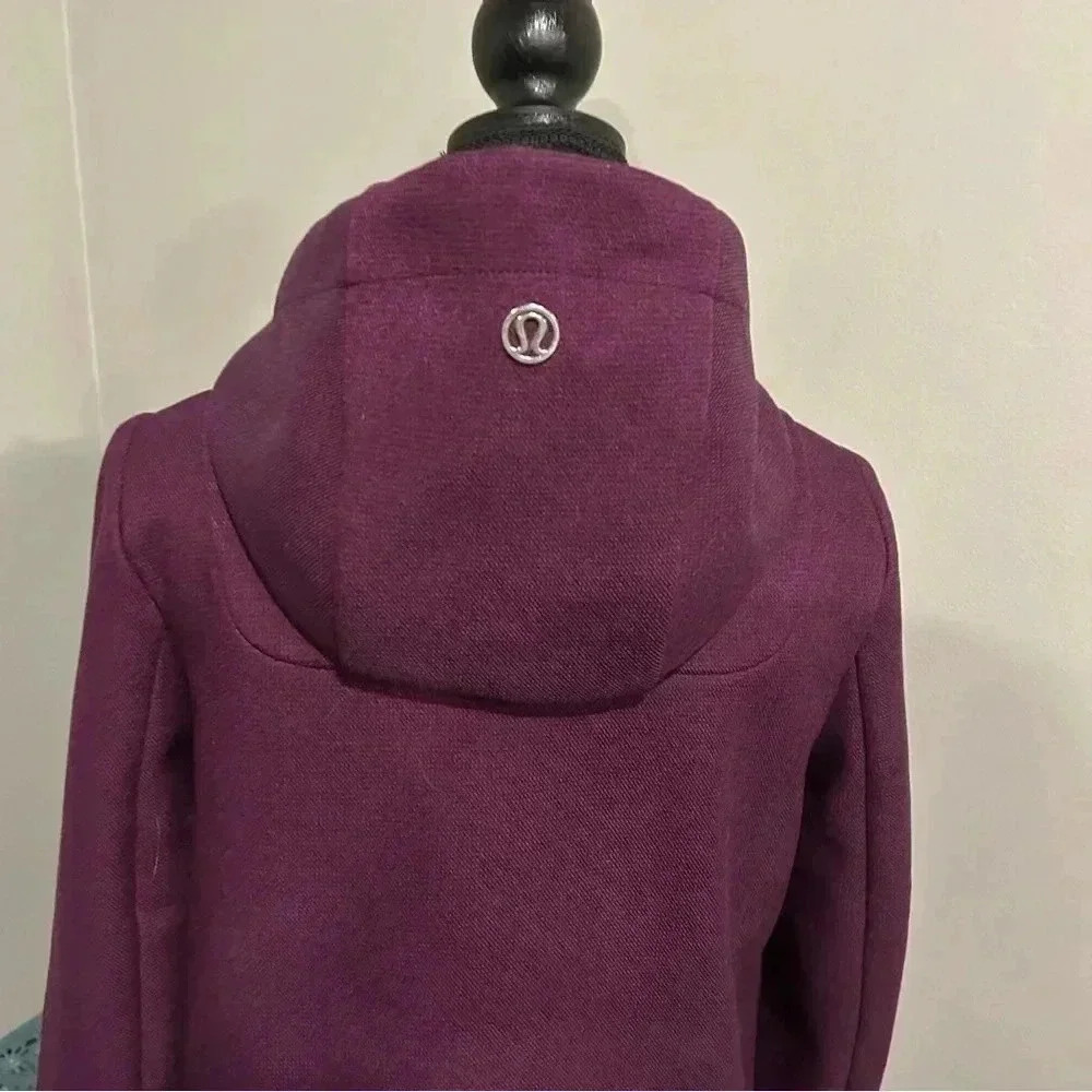 Lululemon City Soft Shell Jacket - Picture 2 of 8